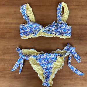 Frankie’s Bikinis Colby Ruffle Monarch bikini set, size Medium